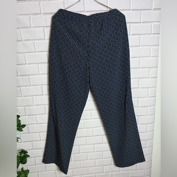 TALBOTS Navy Blue pants with Elastic Waist and Tapered Fit/size 8 - Picture 9 of 14